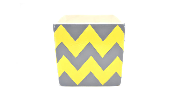 How to Paint Pottery and Ceramics Chevron Pattern on Vase