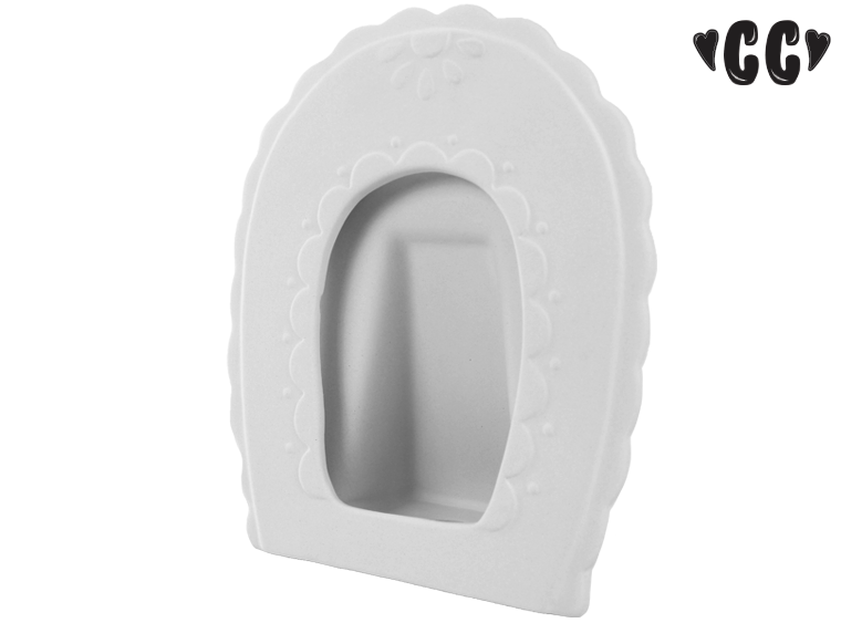 💜 Ruffle Arched Frame