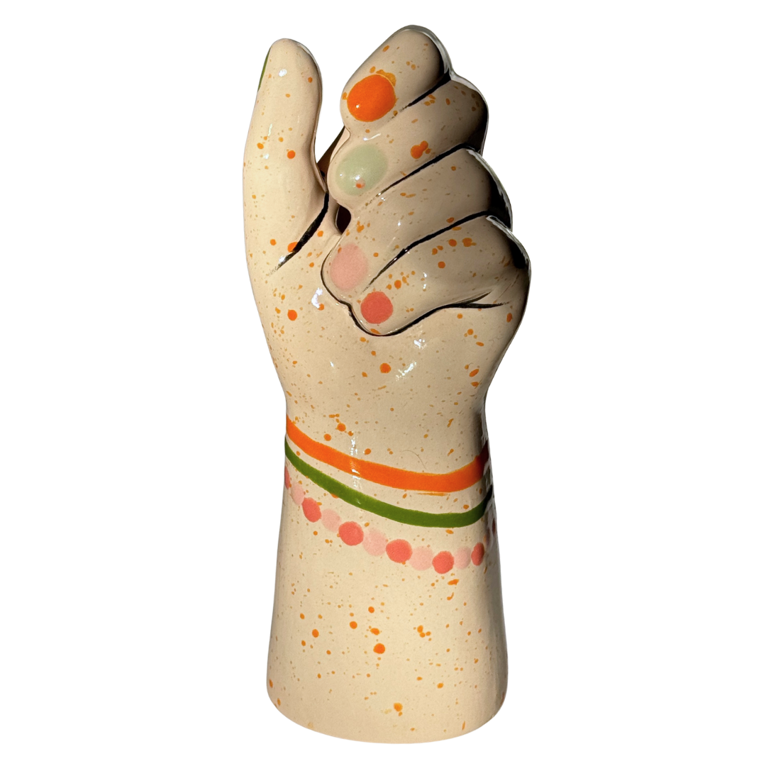 🧡 Holding Hand Vase