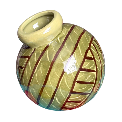 ☕ Tilted Ball Vase